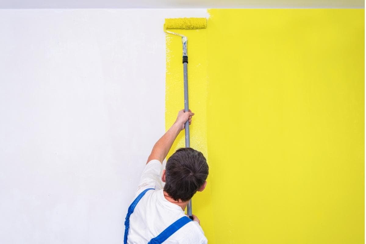 Best Paint Roller For Walls: And What To Think About