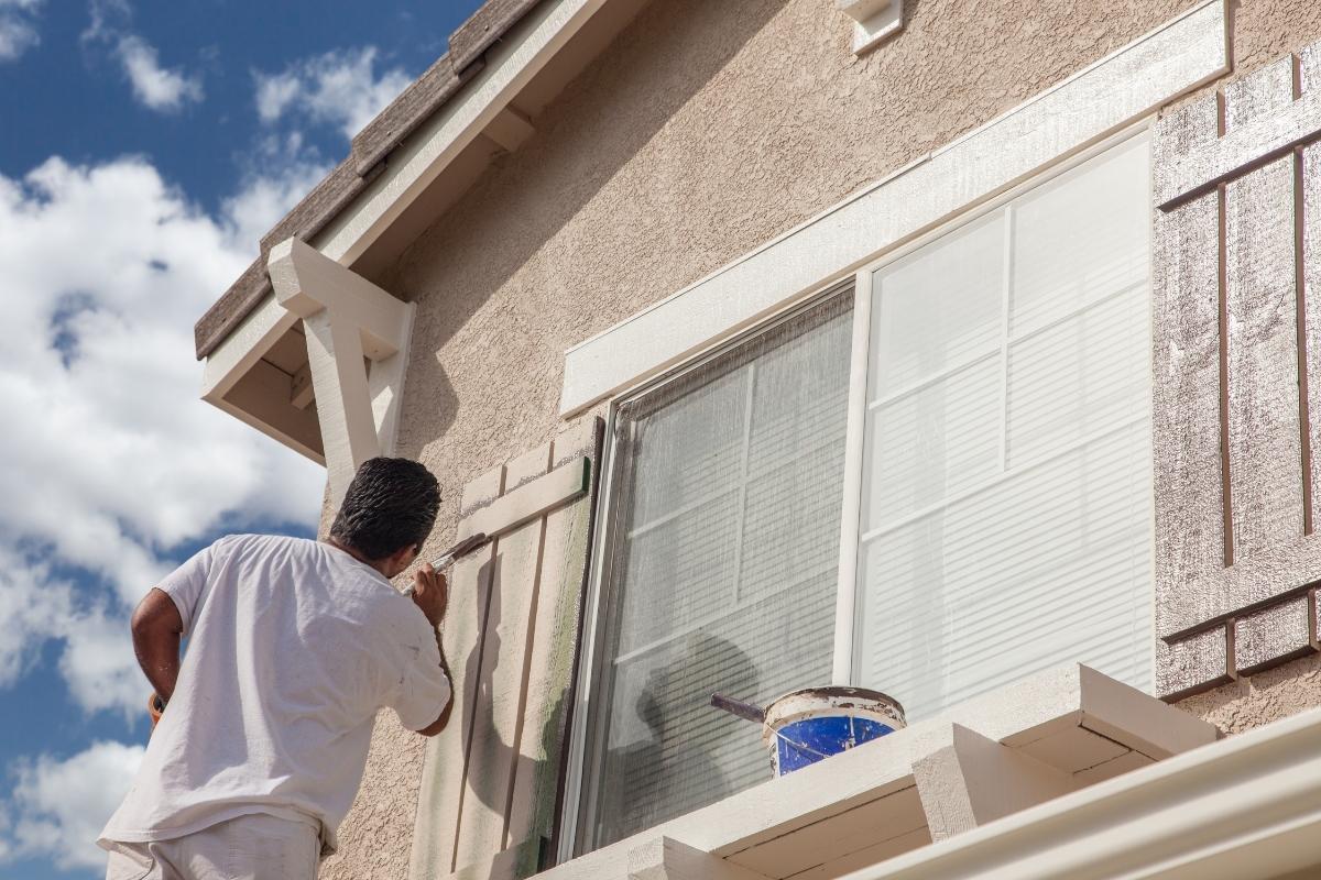 painting exterior window trim
