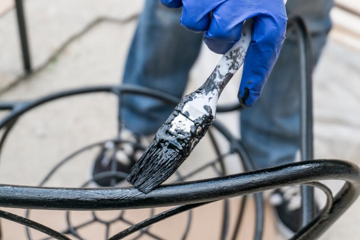 What is DTM Paint? Understanding Direct-to-Metal Coatings