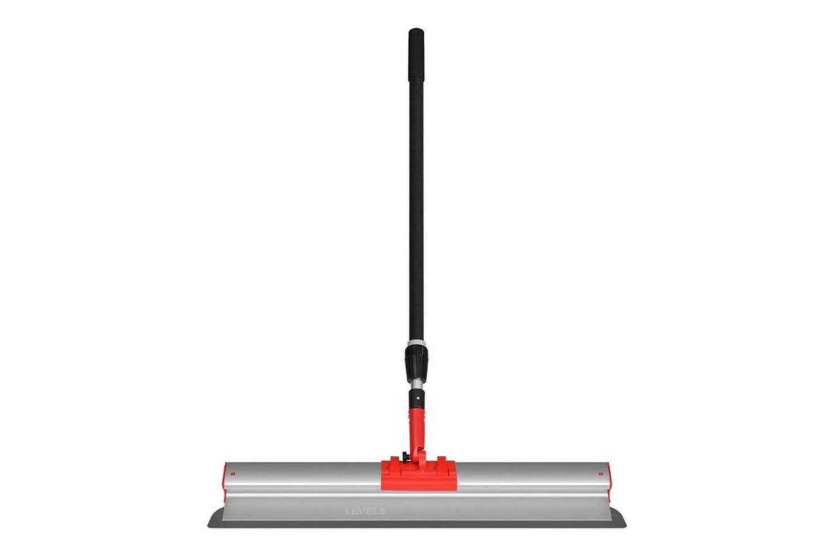 skimming blade with handle